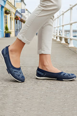 Leather Elastic Cross Strap Ballet Pumps with Cushioned Sole