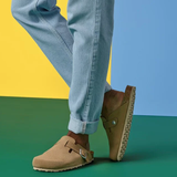Hush Puppies Women Bailey Closed Toe Mules - Taupe