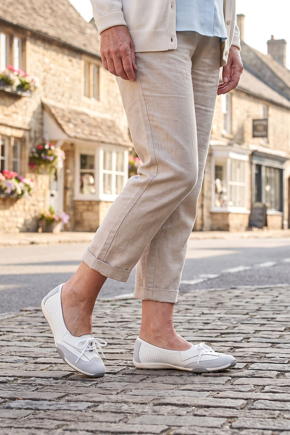 Leather Lace-Up Comfort Flat Shoe